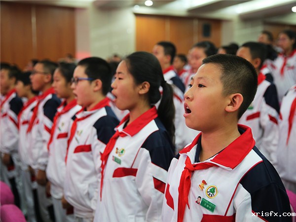 5be8c2353b6e5.jpg 25唱校歌1.jpg