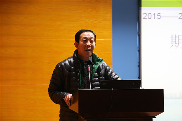 3 中学教导处主任高新征主任梳理阶段教学工作.jpg